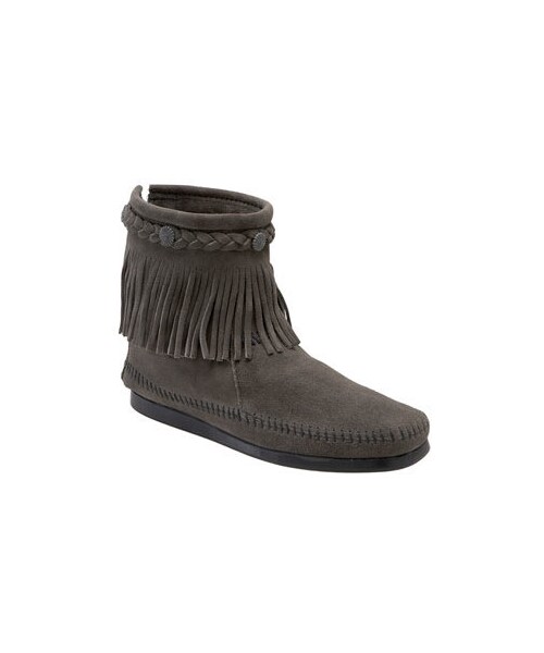 Minnetonka（ミネトンカ）の「Minnetonka Back Zip Ankle Boot（ブーツ・レディース・Black/Gray・Regular 10 M/Regular 11 M/Regular 5 M/Regular 5.5 M/Regular 6 M/Regular 6.5 M/Regular 7 M/Regular 7.5 M/Regular 8 M/Regular 8.5 M/Regular 9 M/Regular 9.5 M）」の2枚目の写真
