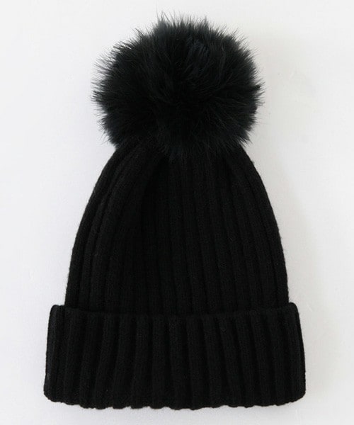 DHOLIC（ディーホリック）の「フェイクファーポンポン付きビーニー（ニットキャップ/ビーニー・レディース・ベージュ/グレー/ブラウン/カーキ/ブラック/ネイビー/ワイン/ブラックグレー・ONE）」の2枚目の写真
