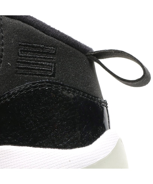 NIKE(ナイキ)の「NIKE JORDAN 11 RETRO BT BLACK/GYM RED-WHITE-ANTHRACITE(シューズ・キッズ・ブラック・13.0cm/14.0cm/15.0cm/16.0cm)」の8枚目の写真