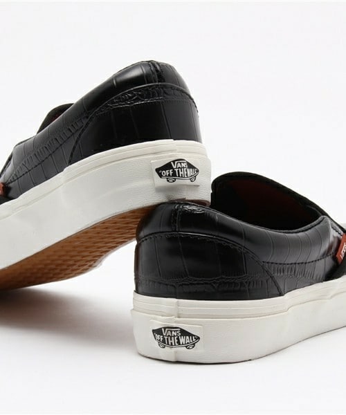 VANS（バンズ）の「レディース ヴァンズ クラシック スリッポン