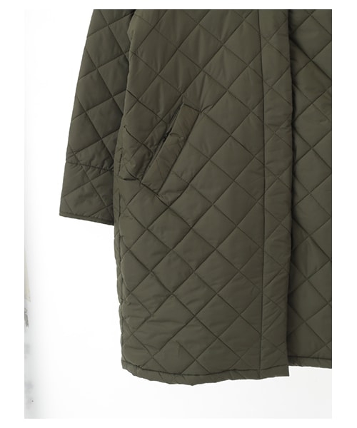 Green　Parks（グリーンパークス）の「・裏ボアキルティングロングコート（ジャケット/アウター・ベージュ/マスタード/カーキ/ネイビー・F）」の8枚目の写真