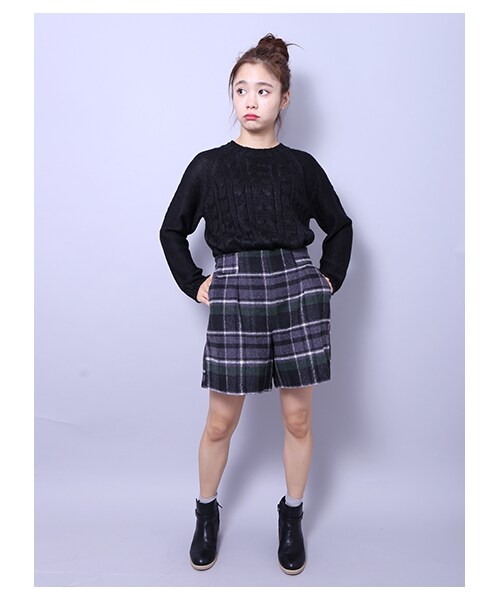 E hyphen world gallery（イーハイフンワールドギャラリー）の「・チェックシャギータックキュロットパンツ（パンツ・アイボリー/グレー/チャコールグレー・S/M）」の7枚目の写真