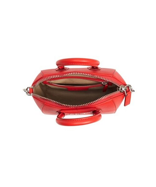 GIVENCHY（ジバンシイ）の「Givenchy 'Mini Antigona' Sugar Leather Satchel（ショルダーバッグ・レディース・Black/Red/Gray・Regular）」の4枚目の写真