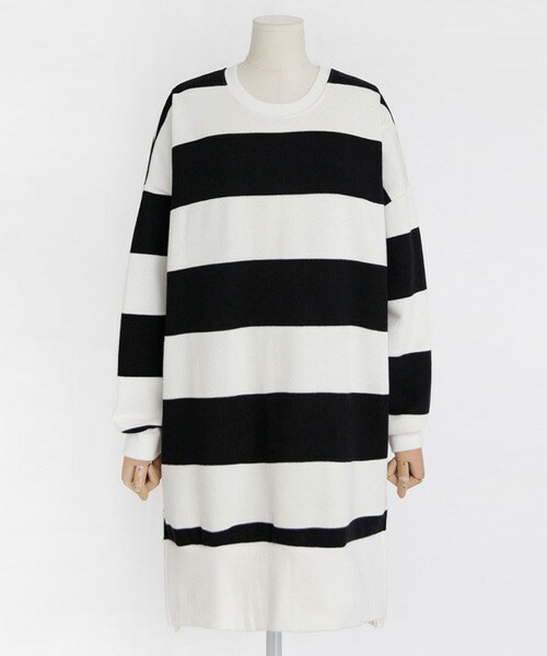 DHOLIC（ディーホリック）の「サイドスリットワイドボーダープルオーバーワンピース（ワンピース・レディース・ネイビー/ダークレッド/ブラック/ダークグレー・FREE）」の2枚目の写真