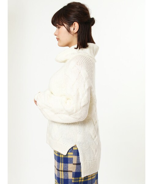 w closet（ダブルクローゼット）の「ケーブル編みオフタートルニット（トップス・レディース・オフホワイト/Lグレー/Lベージュ・FREE）」の5枚目の写真