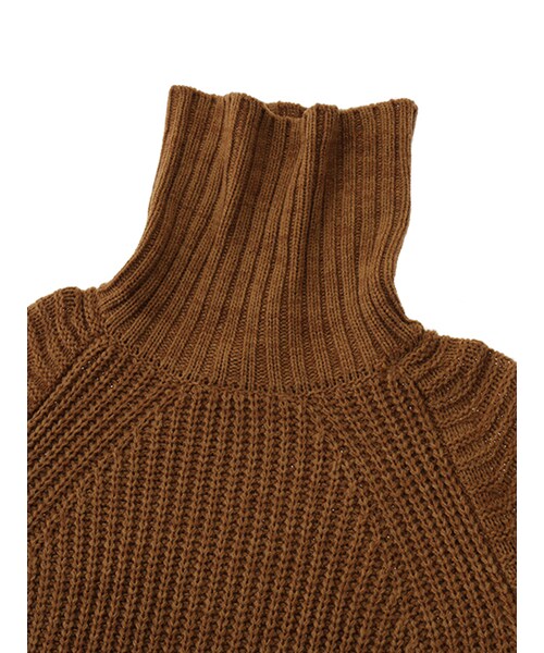 w closet（ダブルクローゼット）の「片畦タートルニット（トップス・レディース・オフホワイト/ピンクベージュ/グレー/キャメル/カーキ・FREE）」の9枚目の写真