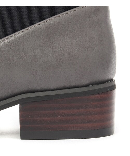 mysty woman（ミスティウーマン）の「スタックヒールサイドゴアショートブーツ（シューズ・レディース・チャコールグレー/キャメル/ブラック・M/L）」の7枚目の写真