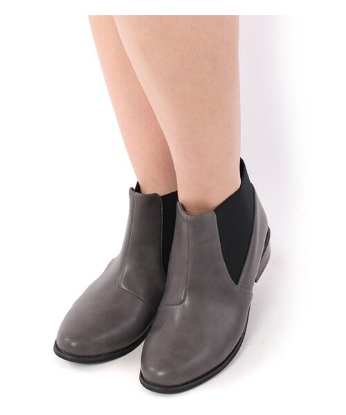 mysty woman（ミスティウーマン）の「スタックヒールサイドゴアショートブーツ（シューズ・レディース・チャコールグレー/キャメル/ブラック・M/L）」の4枚目の写真