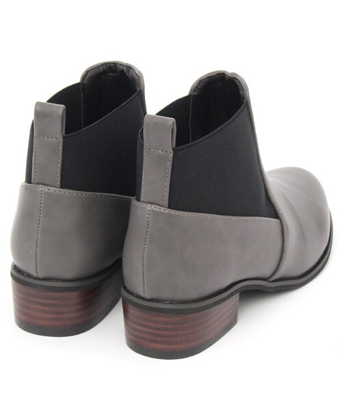 mysty woman（ミスティウーマン）の「スタックヒールサイドゴアショートブーツ（シューズ・レディース・チャコールグレー/キャメル/ブラック・M/L）」の5枚目の写真