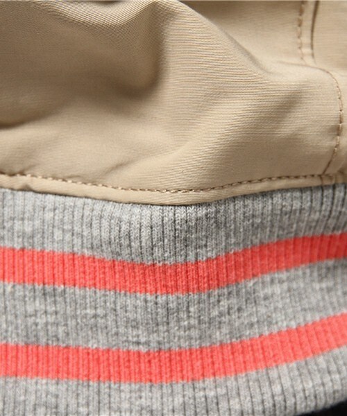 FRAPBOIS（フラボア）の「デリバリー（ブルゾン・レディース・ベージュ/レッド・1/2）」の12枚目の写真