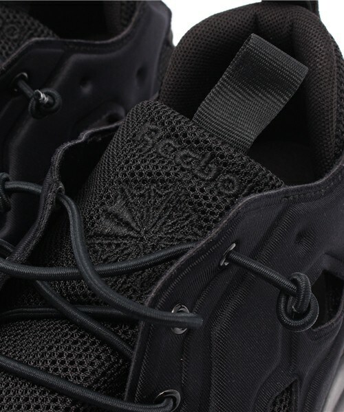 Reebok(リーボック)の「メンズ リーボック クラシック フューリーライト トリプルブラック Reebok FURYLITE V67159(スニーカー・レディース・ブラック・26.5cm/27cm/27.5cm/28cm/23.5cm/24cm/24.5cm)」の7枚目の写真