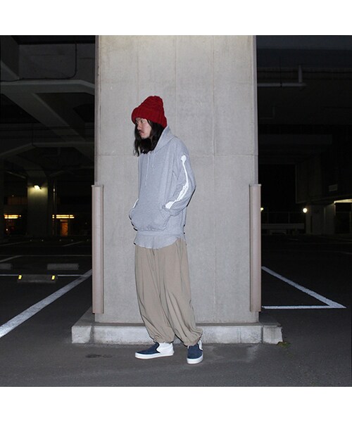 SASQUATCHfabrix.（サスクワァッチファブリックス）の「Savage Bone Sweat Parka（トップス・Grey・M/L/XL）」の10枚目の写真