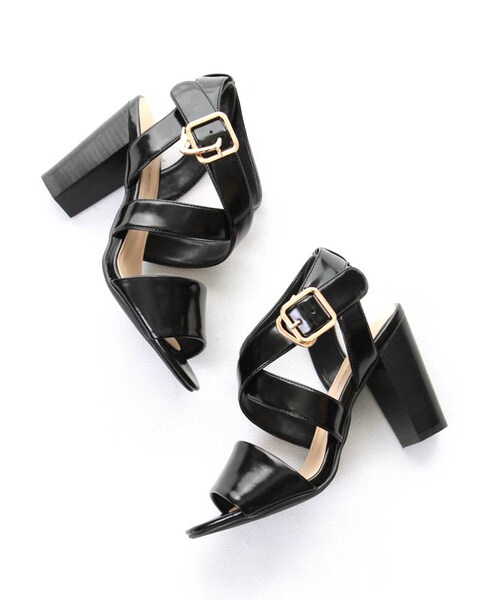 31 Sons de mode（トランテアン　ソン　ドゥ　モード）の「ベルテッドサンダル（シューズ・レディース・キャメル/ブラック・S/M/L）」の2枚目の写真