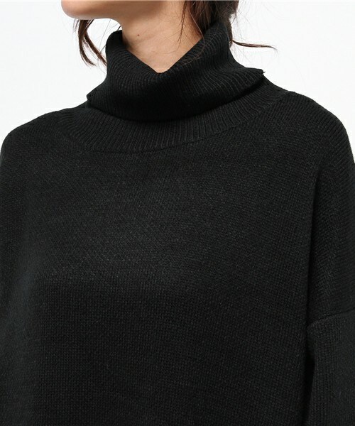 Louches（ルーシュ）の「タートルネックロングニットワンピース（ニット/セーター・メンズ・ブラック/グレー/ベージュ・FREE）」の4枚目の写真