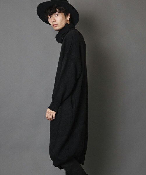 Louches（ルーシュ）の「タートルネックロングニットワンピース（ニット/セーター・メンズ・ブラック/グレー/ベージュ・FREE）」の10枚目の写真