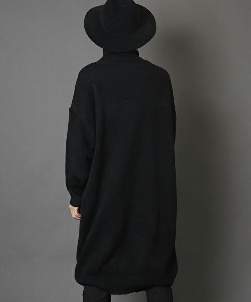 Louches（ルーシュ）の「タートルネックロングニットワンピース（ニット/セーター・メンズ・ブラック/グレー/ベージュ・FREE）」の12枚目の写真