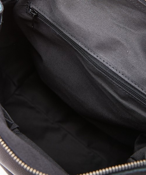 POMTATA(ポンタタ)の「POMTATA 『AND2』3WAYリュック(バックパック/リュック・レディース・ブラック/グレー・FREE)」の3枚目の写真