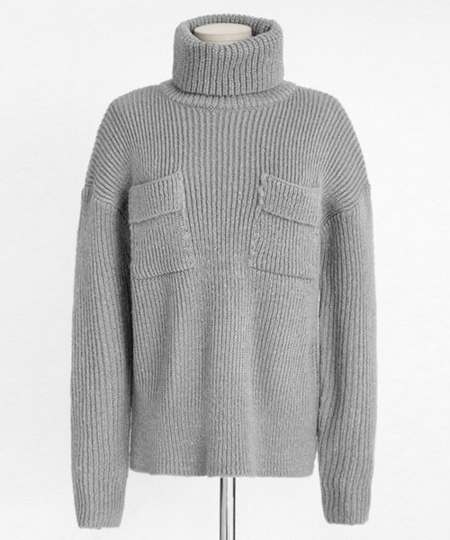 DHOLIC（ディーホリック）の「ポケット付きタートルネックリブニットプルオーバー（ニット/セーター・レディース・ピンク/アイボリー/ブラック/グレー・FREE）」の4枚目の写真