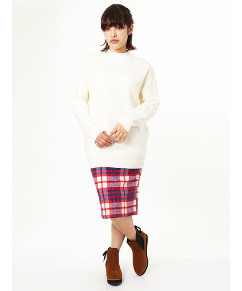 w closet（ダブルクローゼット）の「ニジュウス編みハイネックニット（トップス・レディース・オフホワイト/グレー/オレンジ/カーキ・FREE）」の12枚目の写真