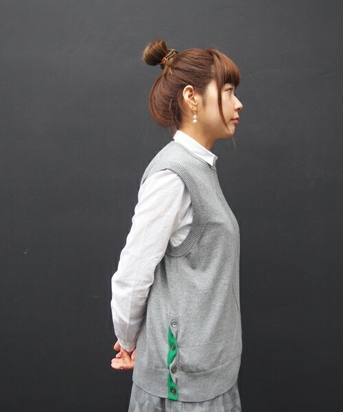 FRAPBOIS（フラボア）の「シーソートリコ（ベスト・レディース・グレー/ネイビー/イエロー・1/2）」の7枚目の写真