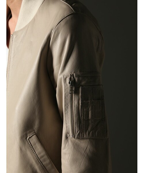 【美品】LHP エルエイチピー オールレザー 羊革 バイカラー スタジャン M 2025年最新】LHP メンズ スタジャンの人気アイテム - メルカリ