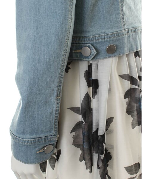 31 Sons de mode（トランテアン　ソン　ドゥ　モード）の「デニムジャケット（ジャケット/アウター・レディース・サックスブルー/ホワイト・36/38）」の6枚目の写真