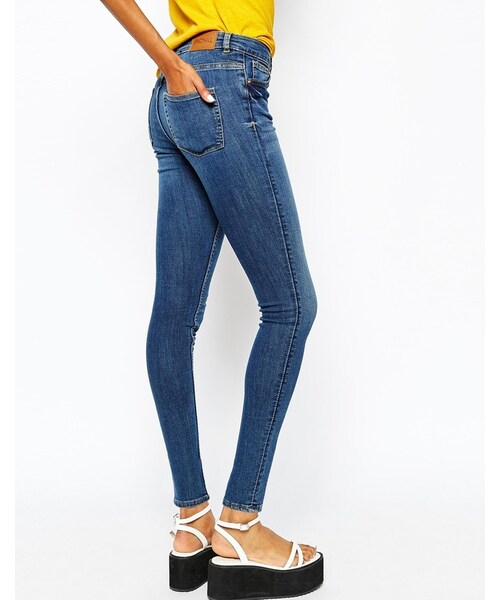 MONKI（モンキ）の「Monki Mocki Jean（デニムパンツ・レディース・Blue・W26/W28/W30/W32/W34）」の4枚目の写真
