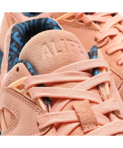 PUMA（プーマ）の「PUMA R698 X ALIFE PEACH BUD-LYO（）」 - WEAR