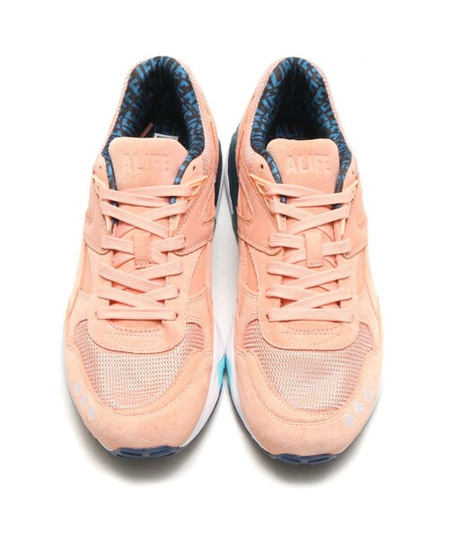 PUMA（プーマ）の「PUMA R698 X ALIFE PEACH BUD-LYO（）」 - WEAR