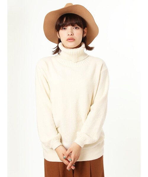 w closet(ダブルクローゼット)の「ブークレオフタートルニット(トップス・レディース・オフホワイト/グレージュ/グレー/ボルドー・FREE)」の5枚目の写真