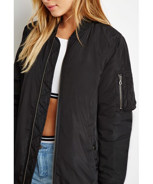 FOREVER 21（フォーエバー トゥエンティーワン）の「クラシックボンバージャケット（ジャケット/アウター・レディース・BLACK・Small/Medium/Large）」の4枚目の写真