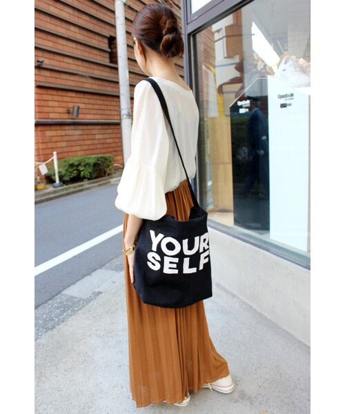 SLOBE IENA(スローブイエナ)の「《予約》5 PRE VIEW 別注YOURSELFトートバッグ◆(バッグ・ブラック/ホワイト・フリー)」の19枚目の写真