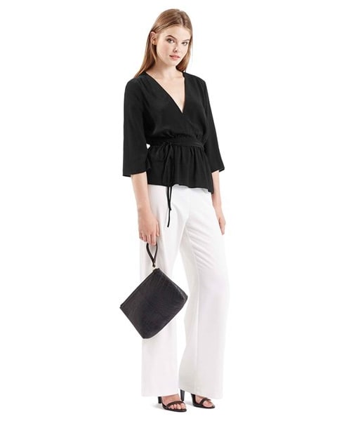 TOPSHOP(トップショップ)の「Topshop Tie Belt Ballet Blouse(トップス・レディース・Black・Regular 10 US (fits like 10-12)/Regular 2 US (fits like 0)/Regular 4 US (fits like 0-2)/Regular 6 US (fits like 2-4)/Regular 8 US (fits like 6-8))」の2枚目の写真