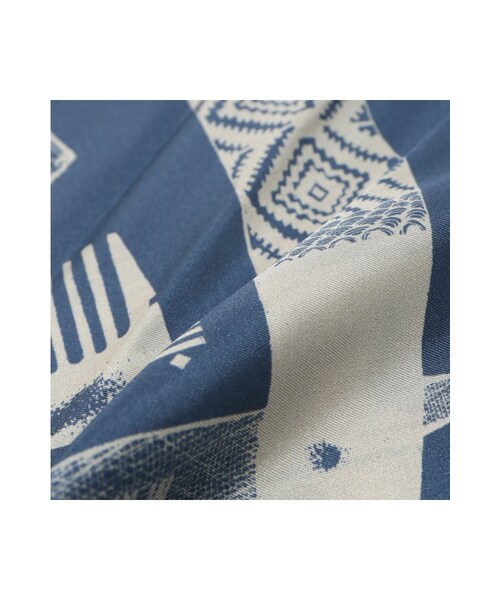 FRAMeWORK（フレームワーク）の「A PIECE OF CHICシルクスカーフ70*70（財布/小物・カーキ/ネイビー・フリー）」の7枚目の写真