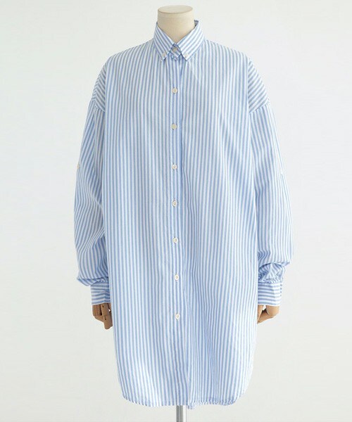 DHOLIC（ディーホリック）の「アンバランスヘムストライプロングシャツ（シャツ/ブラウス・レディース・ブラックグレー/ライトピンク/スカイブルー/ブルー/ライトベージュ/レッド・FREE）」の3枚目の写真