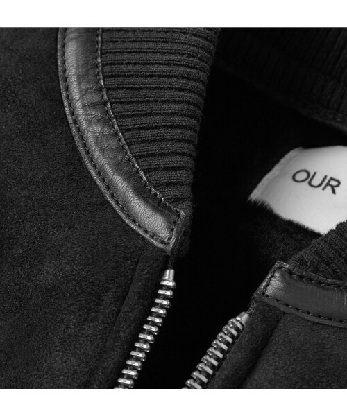 Our Legacy(アワーレガシー)の「Our Legacy Leather-Trimmed Shearling Bomber Jacket(ライダースジャケット・メンズ・Black・S/M/XL)」の8枚目の写真