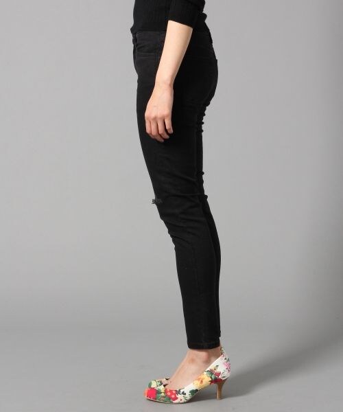 BLISS POINT（ブリスポイント）の「ストレッチデニムスキニーパンツ（パンツ・レディース・ホワイト/ブラック/クラッシュ(ブラック)/ブルー/ネイビー・S/M/L）」の10枚目の写真