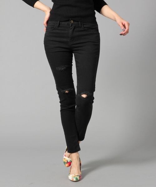 BLISS POINT（ブリスポイント）の「ストレッチデニムスキニーパンツ（パンツ・レディース・ホワイト/ブラック/クラッシュ(ブラック)/ブルー/ネイビー・S/M/L）」の3枚目の写真