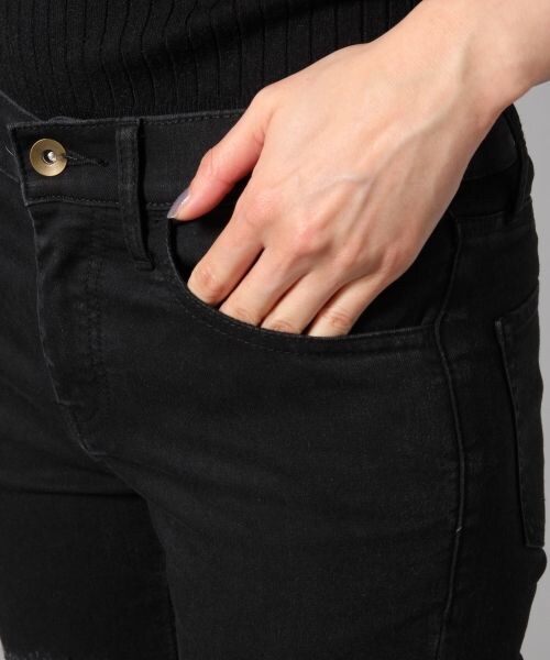 BLISS POINT（ブリスポイント）の「ストレッチデニムスキニーパンツ（パンツ・レディース・ホワイト/ブラック/クラッシュ(ブラック)/ブルー/ネイビー・S/M/L）」の13枚目の写真