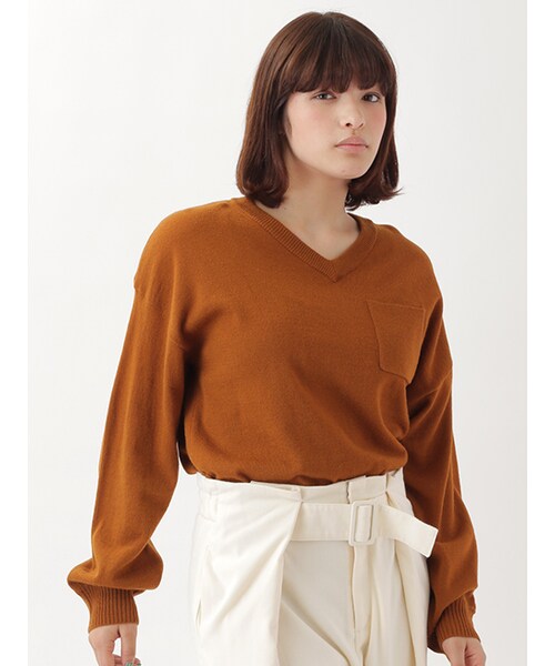 w closet（ダブルクローゼット）の「ポケ付きVネックニット（トップス・レディース・キャメル/カーキ/グレー/ブラック・FREE）」の5枚目の写真