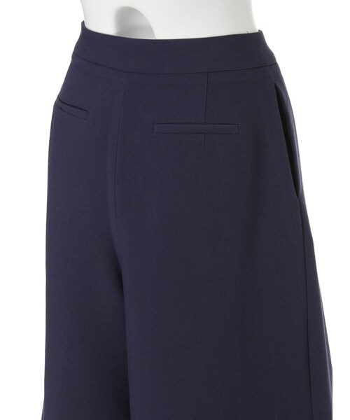 EMODA（エモダ）の「TUCK BOLUMEパンツ（パンツ・レディース・ホワイト/ブラック/ネイビー・S/M）」の9枚目の写真