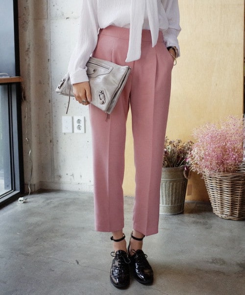 DHOLIC(ディーホリック)の「ハイウエストタックスラックスパンツ(その他パンツ・レディース・ダークオレンジ/ピンク/ディープブルー/ブラック・FREE)」の4枚目の写真