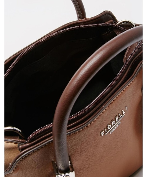 FIORELLI(フィオレッリ)の「Fiorelli Selena Grab Tote Bag With Optional Cross Body Strap(ショルダーバッグ・レディース・Brown・One Size)」の4枚目の写真