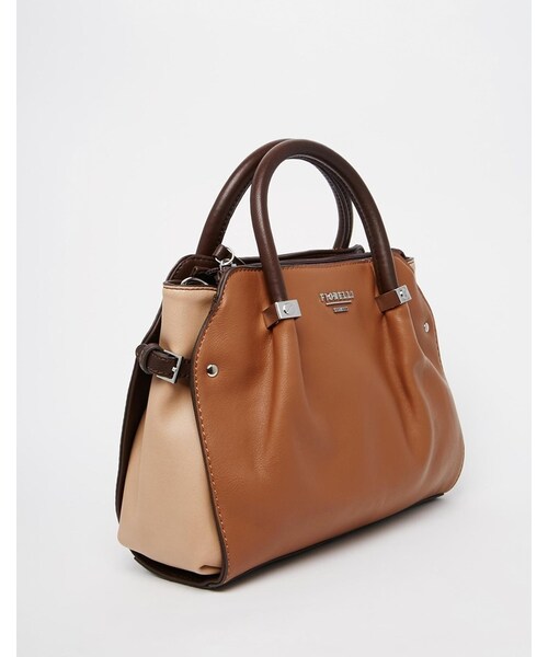 FIORELLI(フィオレッリ)の「Fiorelli Selena Grab Tote Bag With Optional Cross Body Strap(ショルダーバッグ・レディース・Brown・One Size)」の2枚目の写真