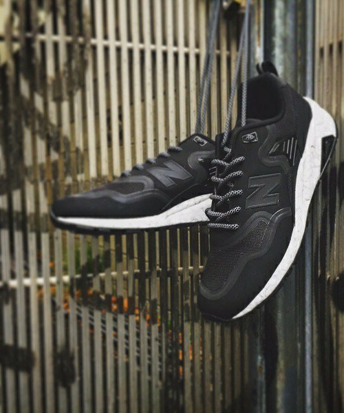ニューバランス　MR 580PB 黒　25cm ニューバランス MR 580PB 黒 25cm ニューバランスのGORE-TEX搭載