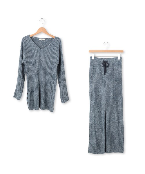 OZOC（オゾック）の「ニットセットアップ（ワンピース/ドレス・レディース・サンドベージュ/オフホワイト/ネイビー・その他）」の3枚目の写真