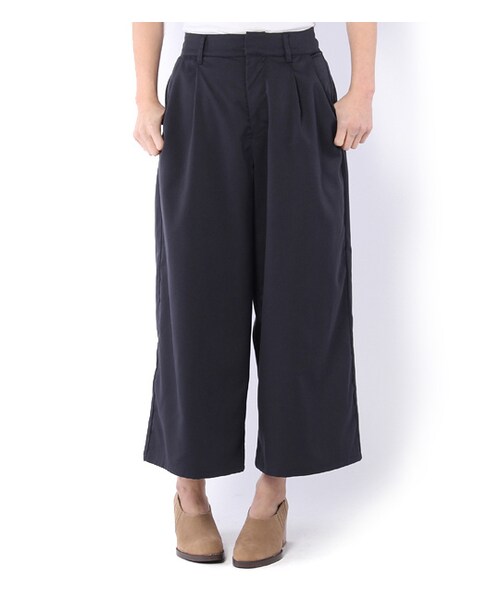 PAGEBOY（ページボーイ）の「アンクル丈タックワイドパンツ（パンツ・レディース・グレー/ブラック/ネイビー）」の3枚目の写真