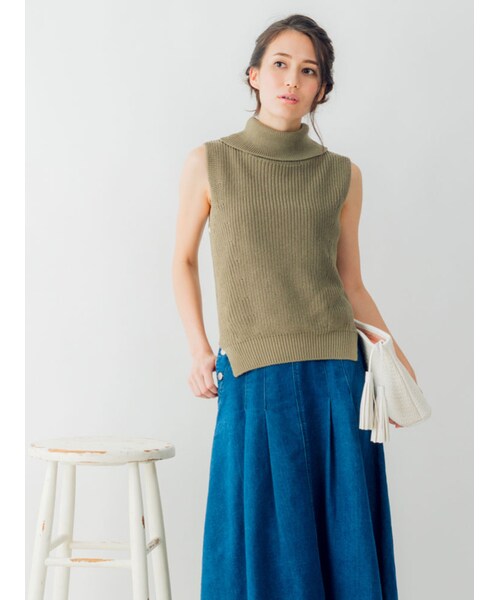 MERCURYDUO（マーキュリーデュオ）の「【DUO】 タートルネックニットベスト（トップス・レディース・オフホワイト/グレー/ベージュ/カーキ）」の11枚目の写真