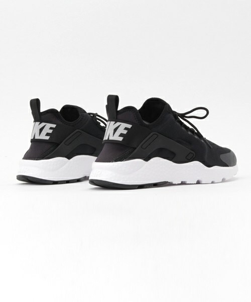 NIKE SPORTSWEAR（ナイキスポーツウェアー）の「ウィメンズ ナイキ エアハラチ ラン ウルトラ NIKE WMNS AIR HUARACHE RUN ULTRA 819151-001（スニーカー・レディース・ブラック・23cm/23.5cm/24cm/24.5cm）」の4枚目の写真