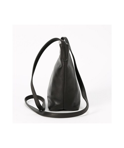 La TOTALITE（ラトータリテ）の「BAGGU レザーポシェット（バッグ・ブラック/キャメル/シルバー・フリー）」の4枚目の写真